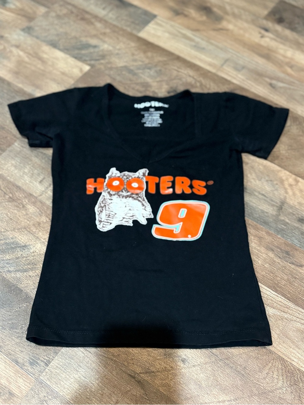 Hooters Black Short-Sleeve Tee with Orange Logo Chase Elliott Edition